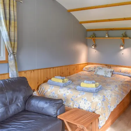 The Ash Uk38291 * Crosby Garrett