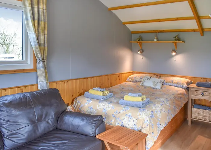 The Ash Uk38291 * Crosby Garrett